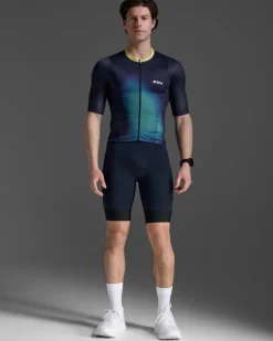 Aero Hex Tri Sleeved Top