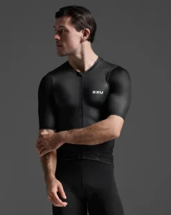 Aero Hex Tri Sleeved Top