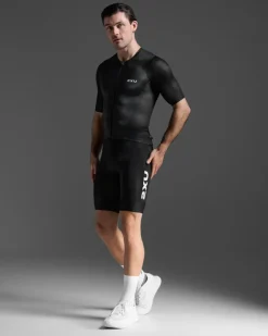 Aero Hex Tri Sleeved Top