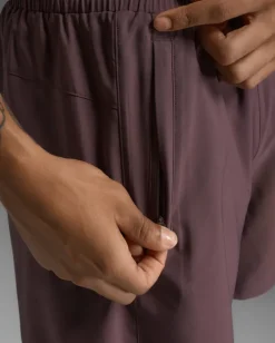 Motion 5.5 Inch Shorts